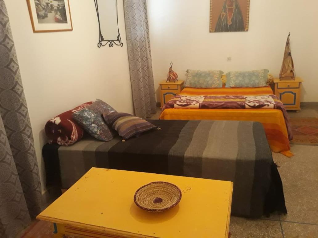 טרודאנט Chambres D'Hotes Les Amis מראה חיצוני תמונה