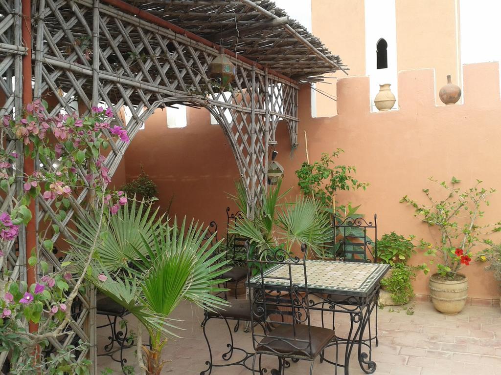 טרודאנט Chambres D'Hotes Les Amis מראה חיצוני תמונה